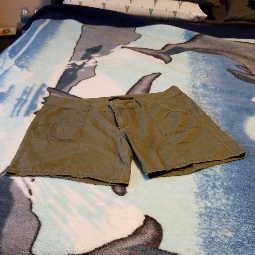 Woman's soft cloth shorts
